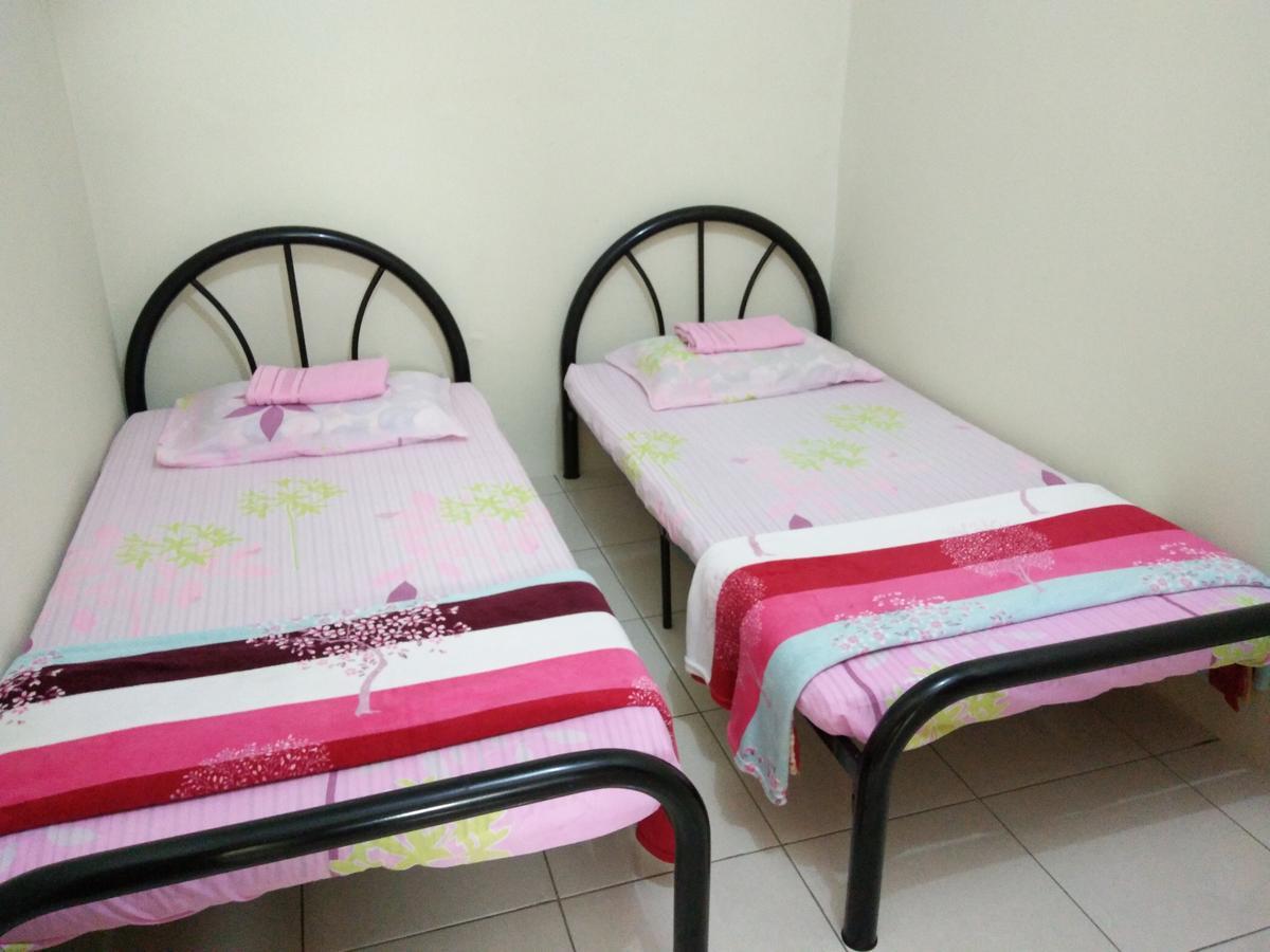 Sarinas Homestay Semporna Exteriör bild